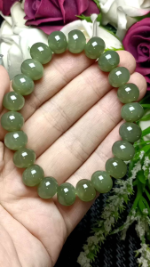 (Certificate) Hetian Jade / Nephrite Jade Bracelet 10mm+- (证书) 和田玉手串 水头饱满特别润 冰透 10mm+-很润水头好 带证书 一物一证书 带编码