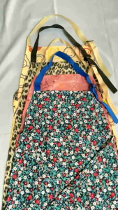 Celemek Karakter Pul Badan Cantik Waterproof: Desain Unik & Nyaman