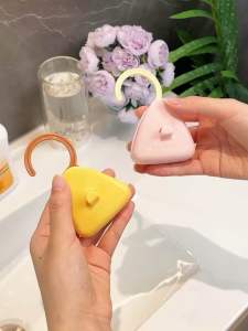 三角晾晒夹 (1套3个) Triangular Drying Clip  #多功能实用三角晾晒挂钩夹👍🏻，自带挂钩✨，夹裙子裤子很方便，不起褶不变形还省空间#衣服收纳 #收纳整理 #夹子#