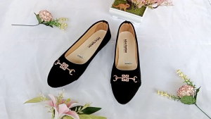 ADIVA A-017 Flat Shoes Wanita Terbaru: Bestseller Murah Variasi Baru Sepatu Balet Terbaru Sepatu Kerja Sekolah Kekinian Terlaris Slip On & Mules Terbaru