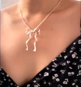 Heart Ribbon Necklace  Pendant (ver.2) - silver / สร้อยคอ / จี้ / จี้โบว์ /  coolife.co