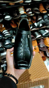 SEPATU KULIT PRIA PANTOFEL KEKINIAN KULIT SAPI BERKUALITAS