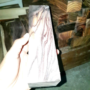 kayu sonokeling full galih ukuran 5x5x20