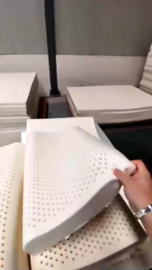 Gối cao su thiên nhiên cao cấp