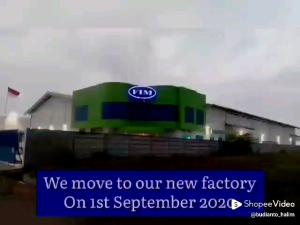 Lunch Box Sekat 4 Merek FIM HARGA 1 ROLL ISI 25 PCS