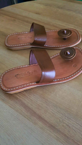 Sandal Tarumpah Kulit Sendal Pria Jepit Jamur Kasual