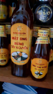 MẬT ONG RỪNG TÂY NGUYÊN XUÂN NGUYÊN