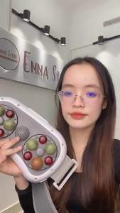 Máy massage đá nóng Emma Mart Nhật Bản giảm mỡ thừa và trị liệu đau mỏi - tặng kèm 5 viên xông thảo mộc và 1 lọ tinh dầu gừng