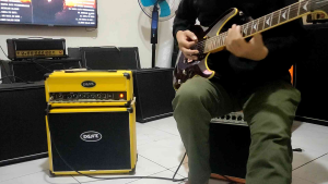 Ampli gitar execute head cabinet 8inch suara mantap
