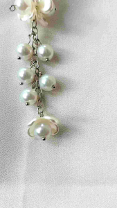 Hijabnur1 - Pin HIjab Mutiara Panjang/ Peniti Dagu /Bros Hijab Juntai Bunga Mutiara Handmade