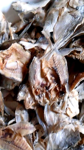 IKAN ASIN SELAR GURIH TANPA BAHAN PENGAWET 500GRM RP20.000
