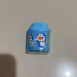 Serutan Pensil Doraemon 7047 / Helokitty 7046 (2 Lubang) Per Buah