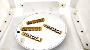 EMBLEM LOGO BAGASI TULISAN TOYOTA KECIL ORIGINAL