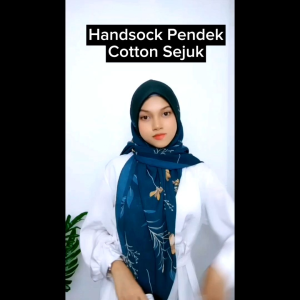 Handsock Pendek Cotton Sejuk Muslimah Black And White/Handsock Moscrepe Hitam Dan Putih