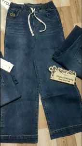 Quần dài ống xuông lưng thun thêu chữ chất jean co giãn