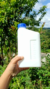 A211ขวดขวดผสมน้ำมัน2Tของเครื่องตัดหญ้า 2 จังหวะ ของแท้100%แรบบิทNB411Rabbitโรบิ้นNB411Robin อัตราส่วน25:1 🇯🇵🎌#ราคาต่อ1ขวด# ขวดหนาทนมากๆ