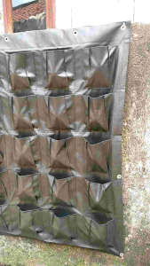 Pot Kantong Tanaman Dinding 20 Bag Vertical Garden 114cm x 84cm