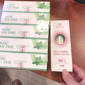 KEM CHỐNG NẮNG M5 bl42 BÁCH Y SÂM SPF50+BẢO VỆ DA KHỎI TIA CỰC TÍM (chai 60 mL )