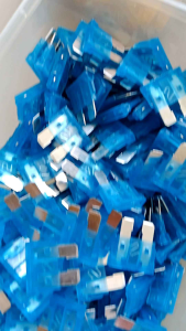 10pc SEKRING FUSE TANCAP BESAR 57½ 1015 & 20 AMPERE