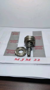 Gigi Pinion & Gigi Selah Honda Beat FI KZL