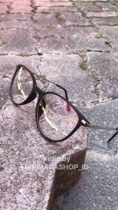 KACAMATA MINUS RABUN JAUH SLINDER SESUAI RESEP ANTI UV ANTIRADIASI