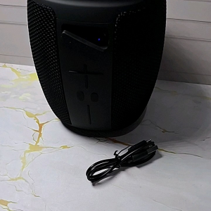 Speaker Bluetooth Portable Kisonli Q16 Wireless Extra Bass RGB LED