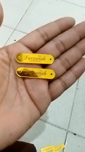Label Akrilik Custom: Desain & Penjualan E-commerce