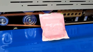 สบู่ล้างหน้า สตรอเบอรี่โยเกิร์ตผสมคอลลาเจน (1ชิ้น)