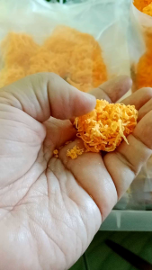 ขนมฝอยทองกรอบ สดใหม่ หอมหวาน ขนมมงคล ขนมหวานเพชรบุรี