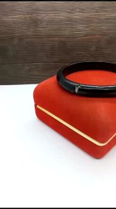 Gelang Akar Bahar Hitam Engsel Tengah A119: Gaya Modern & Desain Unik