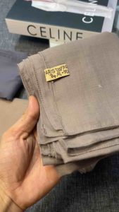 Kerudung Hijab Segi Empat Paris Old Redrose Varisha Jadul & Premium