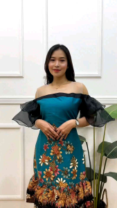 Jasmin Dress: Pilihan Fashion Pesta Batik Modern