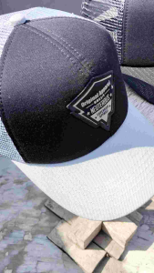 Topi Pria Jaring Trucker Hat Bordir Emblem Neuterous