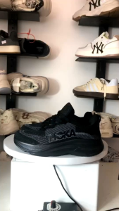 รองเท้าวิ่ง Ho--ka Bondi 8 สีดำล้วน สินค้าคุณภาพ ถ่ายจากสินค้าจริง พร้อมส่ง