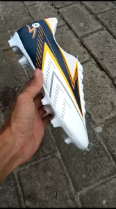 Sepatu Olahraga Anak Sepak Bola 33 s/d 34 SPECS Hyperspeed