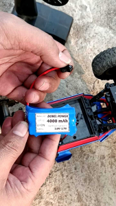 TERMURAH!.. Baterai RC Dobel Baterai AA 3.7V 4000 mAh + USB charger awet tahan lama