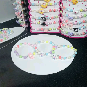Gelang Sanrio 12pcs Monte Warna Dof Premium Gelang Tangan