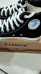 Sepatu warrior sparta sekolah kuliah pria wanita tren kekinian tinggi hitam putih 37 sd44