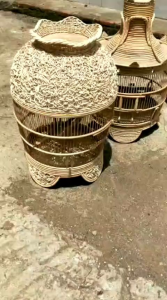 Sangkar Perkutut Anyaman Rotan Kombinasi Tebok Kaki Ukir Tebok Lepas Mentahan/Natural