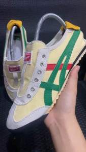 🔥🔥รองเท้าผ้าใบ🐯🐯(ผ้าไม่มีเชือก )💯สินค้าตรงปก 100%พร้อมส่ง🚚ใส่ได้ทั้งผู้ชายและผู้หญิง