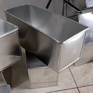 Loyang Bolen Pisang / Loyang Roti Sobek 18 20 22 cm Tinggi 7 cm