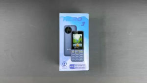 มือถือปุ่มกด Itac Hero3 จอ 2.4 นิ้ว แบตเตอรี่ 1800 mAh รองรับซิม 4G พอร์ตชาร์จ type c ไฟฉายเปิดด้านข้าง