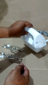 Mixer Tangan Cosmos CM 1279/ Hand Mixer