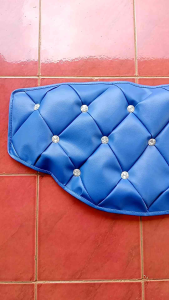 taplak dashboard  cover alas dasbor mobil fuso motif sofa kancing kristal