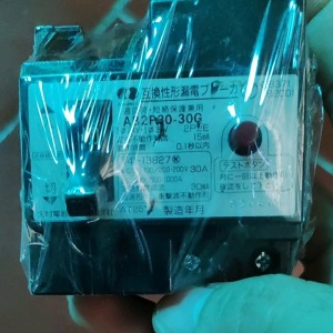 Át chống giật vuông nhật bản 30a 1p 220v tải 6kw