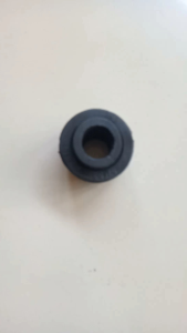 KARET BODY MOUNTING BAWAH DAIHATSU GRAN MAX LUXIO ORI 57265-BZ010