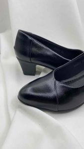 D82 รองเท้าคัทชู Tripper หัวแหลม ส้นสูง 2 นิ้ว เสริมฟองน้ำ นุ่ม ใส่สบาย ไซส์ 36-40 พร้อมส่ง