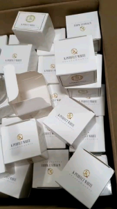 5 กระปุกครีมขมิ้นน้ำนมข้าว ขนาด 10 กรัม ของแท้มีรับประกันมีของแถม 1 ชิ้น