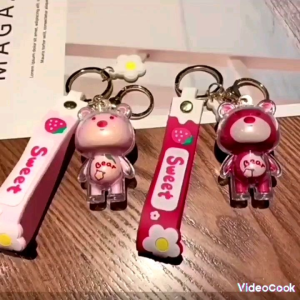 Gantungan Kunci Liontin Strawberry Bear Keychain Beruang Souvenir PVC