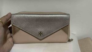 Preloved Authentic long wallet